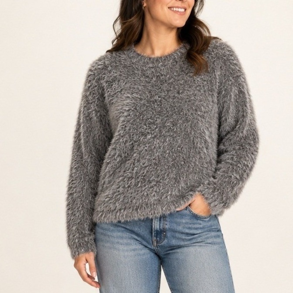 Grey Fuzzy Eyelash Knit Crewneck Sweater Medium Soft Shaggy Pullover John + Jenn